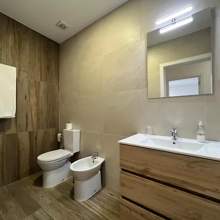 Janelas Da Praca Miranda do Corvo