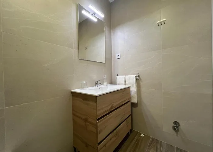 Janelas Da Praça * Miranda do Corvo